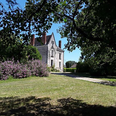Chantoiseau Ligueil Buitenkant foto