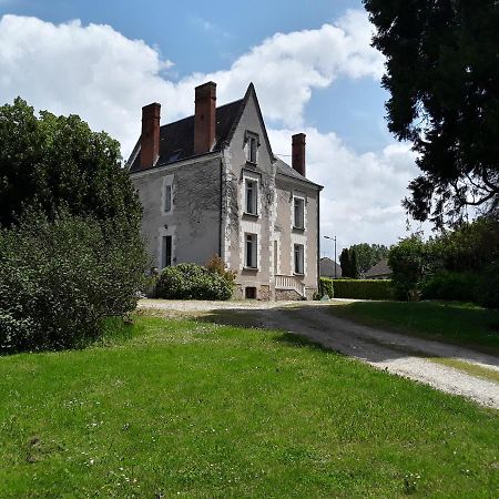 Chantoiseau Ligueil Buitenkant foto